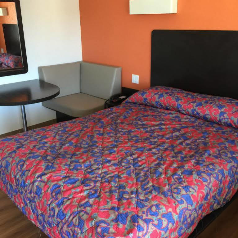 Motel 6 ベーカーズフィールド エクステリア 写真