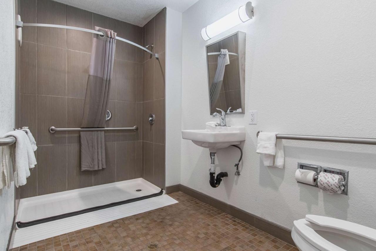 Motel 6 ベーカーズフィールド エクステリア 写真