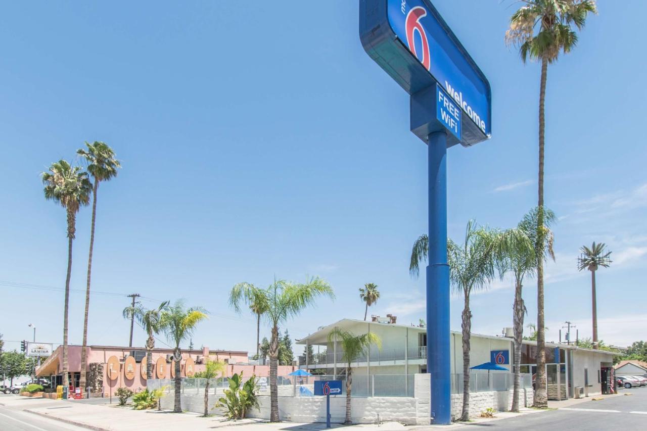 Motel 6 ベーカーズフィールド エクステリア 写真
