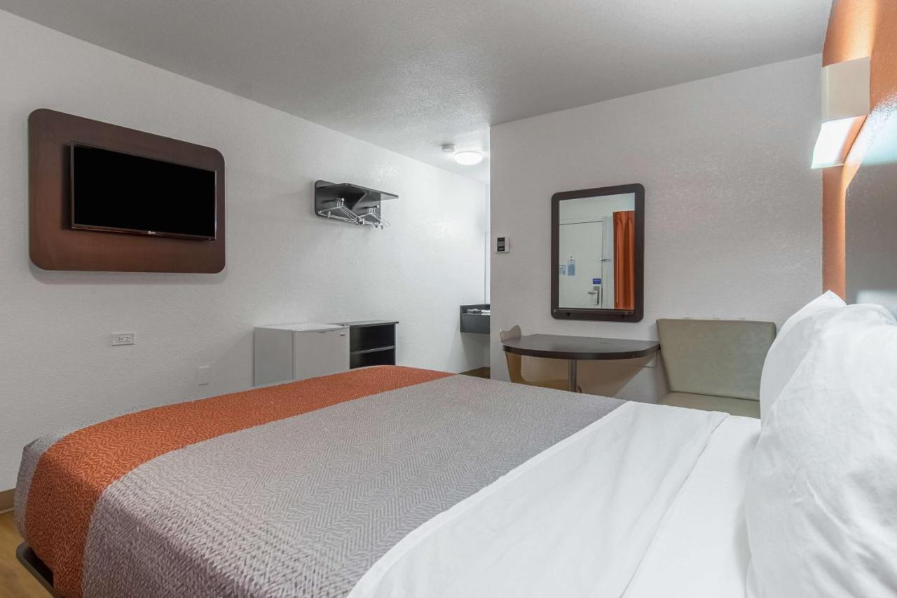Motel 6 ベーカーズフィールド エクステリア 写真